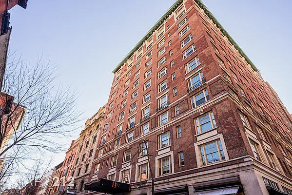 Rented by APT212 INC | media 18