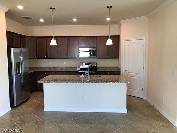 5th image of 16088 Palmetto Prairie Dr