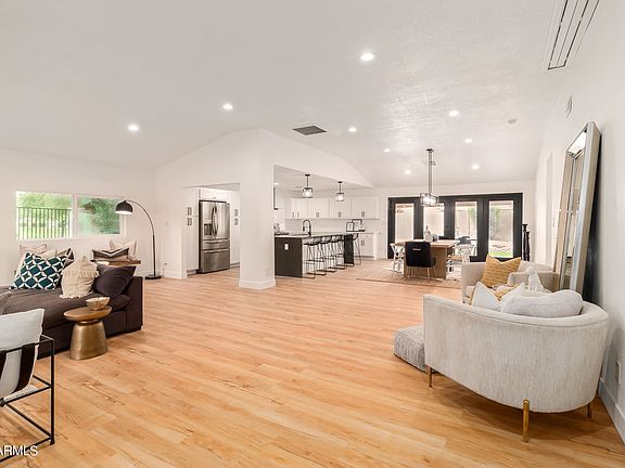 2nd image of 500 S Aspen Dr