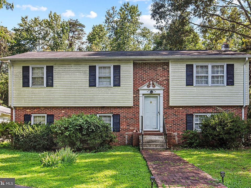 1st image of 13142 Bradley Ln