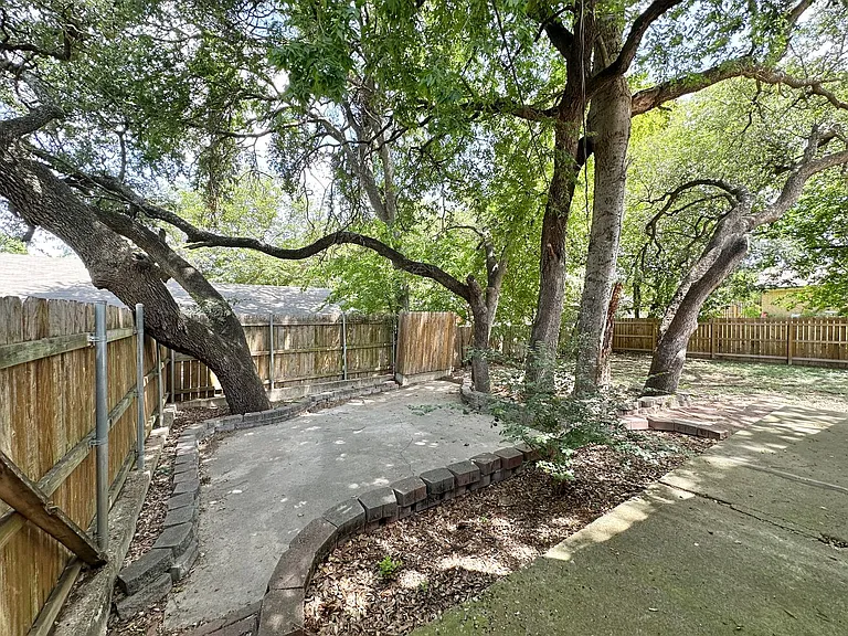 1003 Beaver Trl — Photo 29
