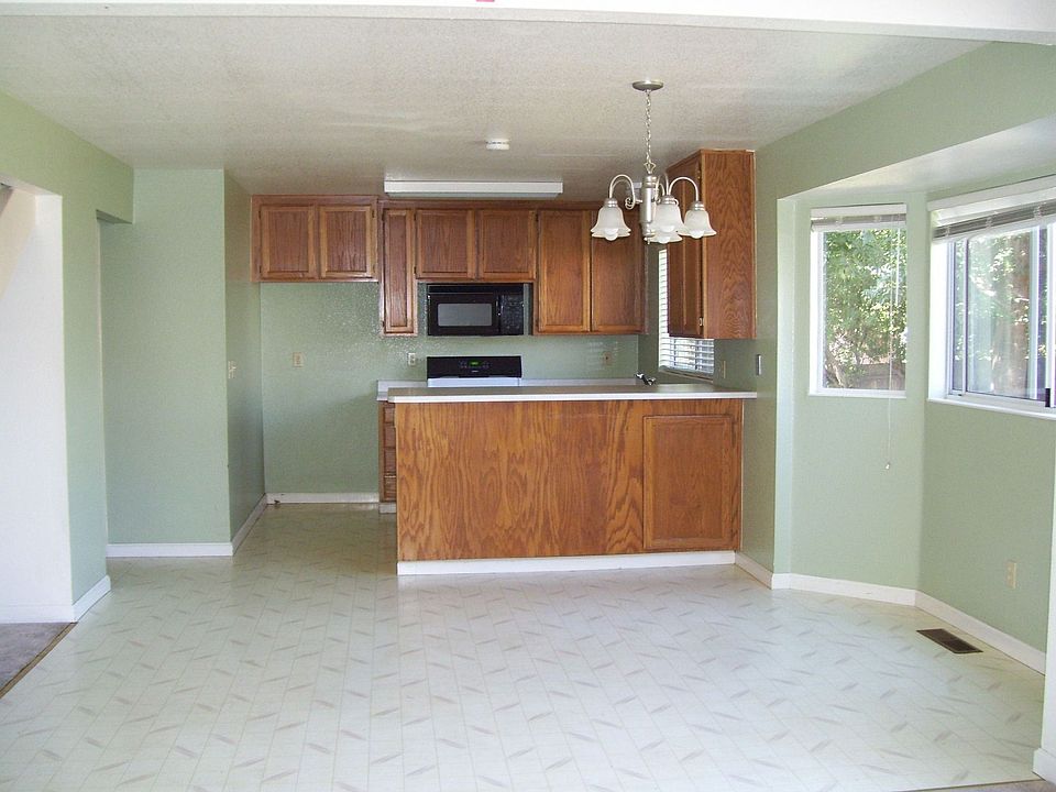 Open Kitchen