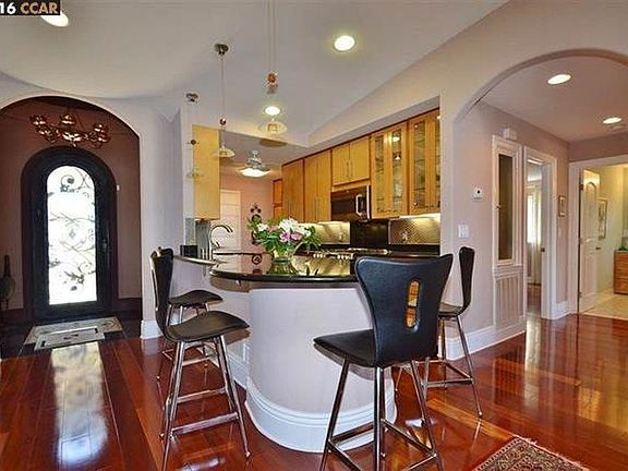 5th image of 7285 Snake Rd