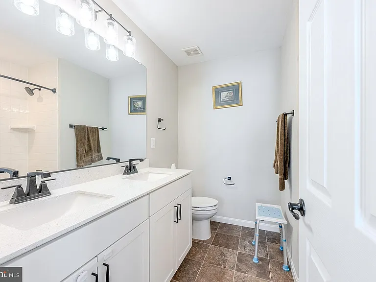 324 Cedar Spring Dr — Photo 29