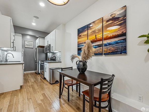 4th image of 1510 Jackson St APT 2