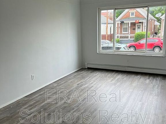 5th image of 325 Pike St #7