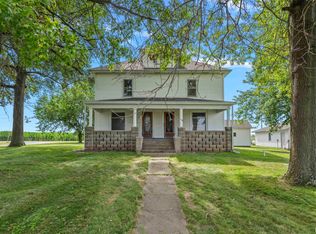 29779 Vine Rd, Palmyra, IL 62674