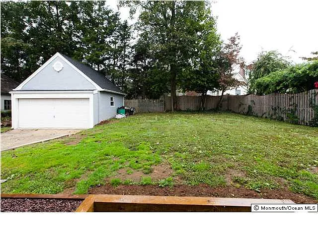 21 Silverton Ave photo 1