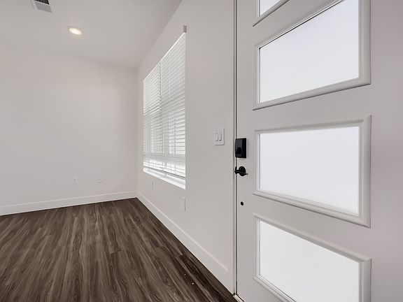 Contour Entry at Uplands in Westminster, CO