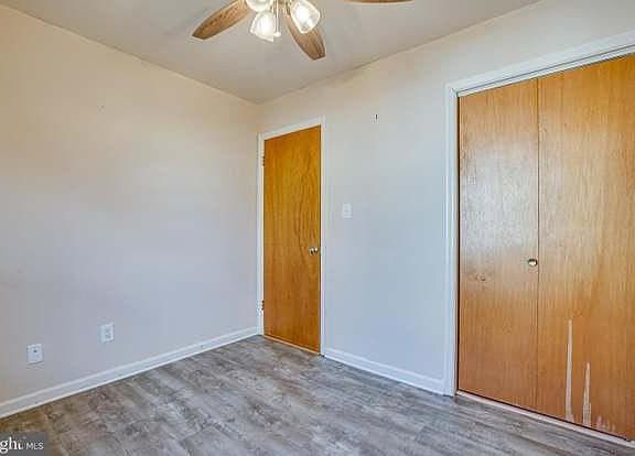 4th image of 1705 Meadow Dr