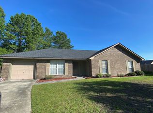 936 Highland Dr, Hinesville, GA 31313
