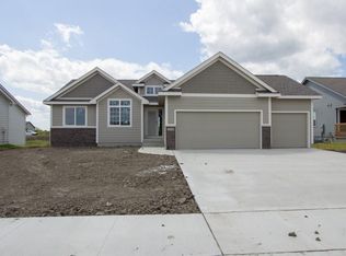 2018 NW Beechwood St, Ankeny, IA 50023
