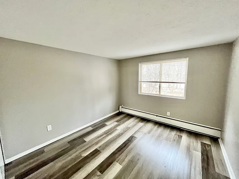 Concord House Apartments — Photo 17