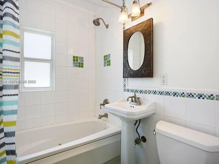 6116 SW 46th Ter — Photo 10