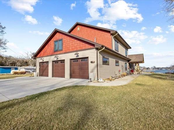 17023 Dyson Hollow Rd, Bellevue, NE 68123