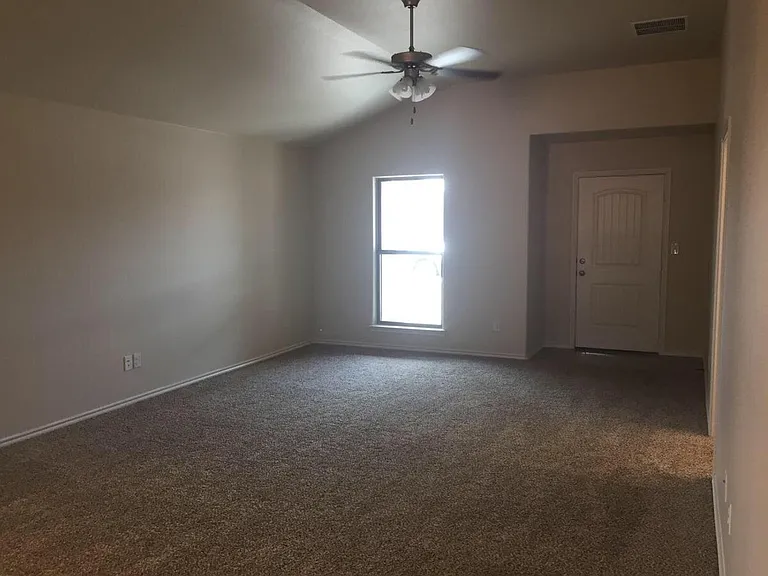 1606 Rattler Ln — Photo 3