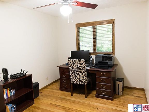 3rd image of 426 Florida Ct