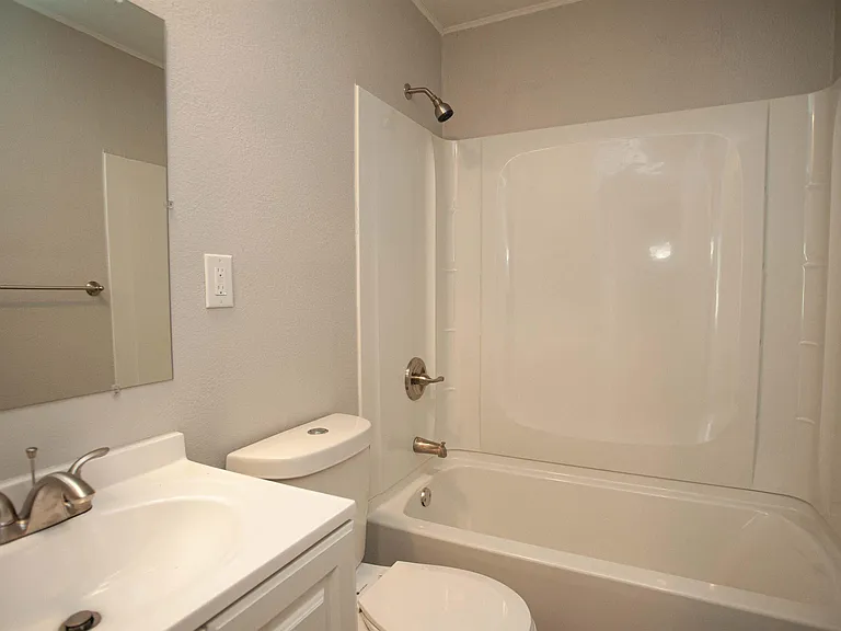 1411 S Jackson St — Photo 6