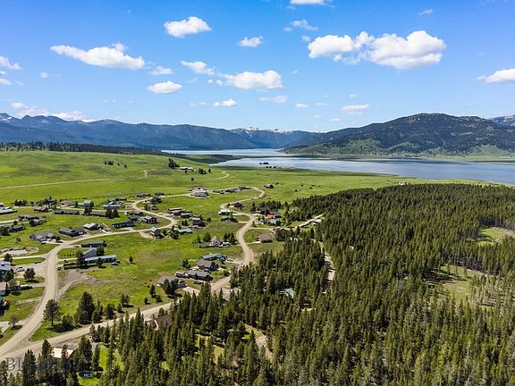 4th image of N Coyote Dr