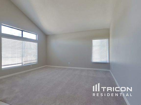 3rd image of 15483 Paseo Carmel