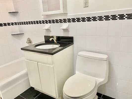 Rented by Highline Residential | media 13