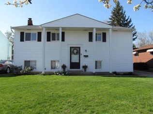 15485 Southway Dr, Brookpark, OH