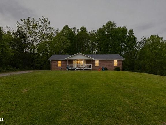 2nd image of 21426 Darlington Dr