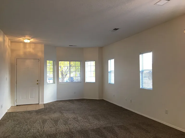 5519 Fence Lake Dr NE — Photo 2