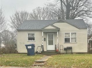 1923 N Church St, Decatur, IL 62526