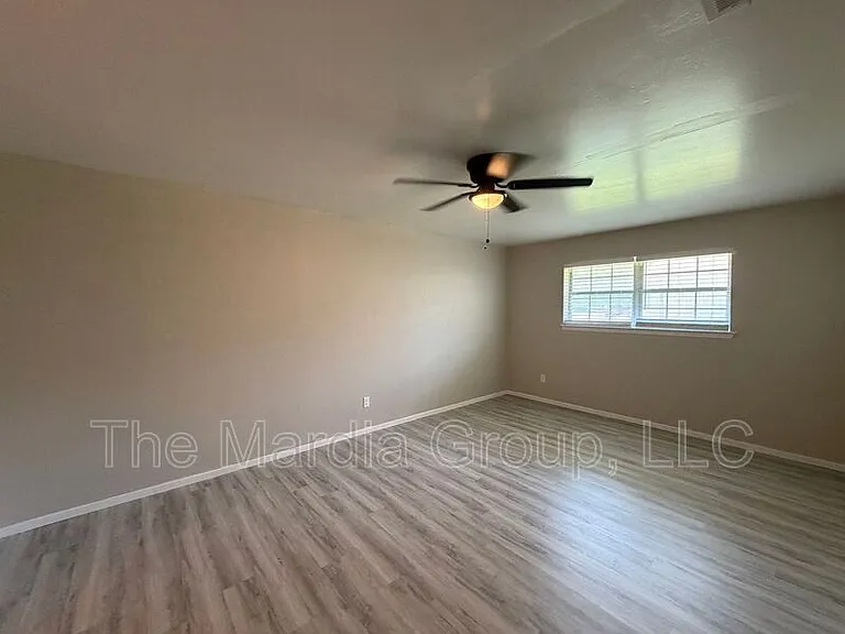 3609 Westview Ln — Photo 7