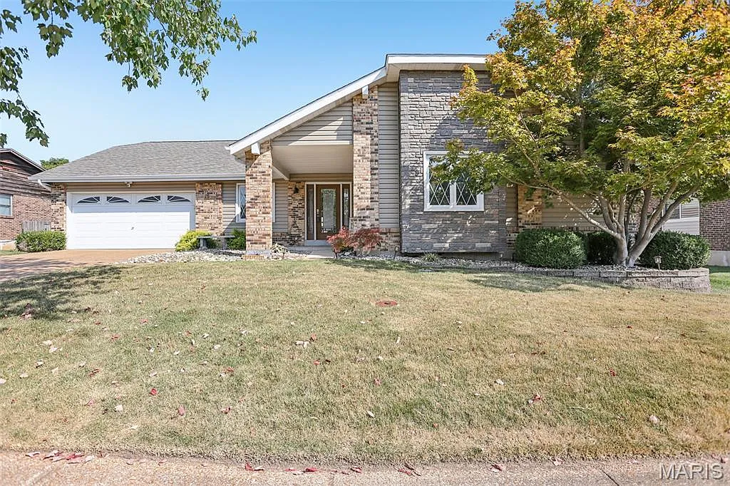 2527 Cripple Creek Dr photo 1