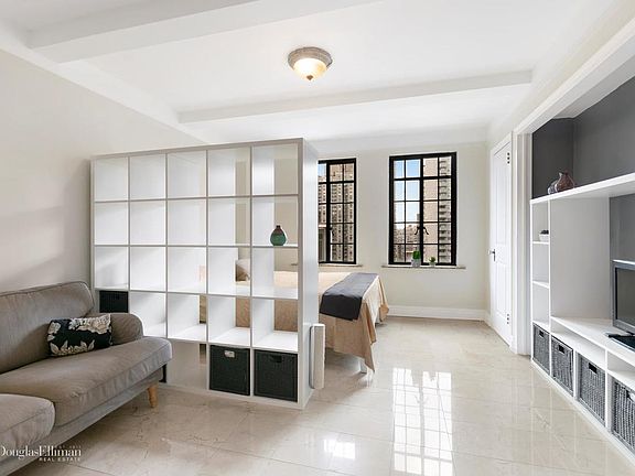 2nd image of 320 E 42nd St APT 1714