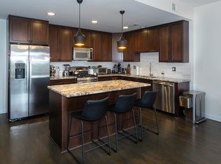 1903 W Diversey Pkwy APT 402, Chicago, IL 60614