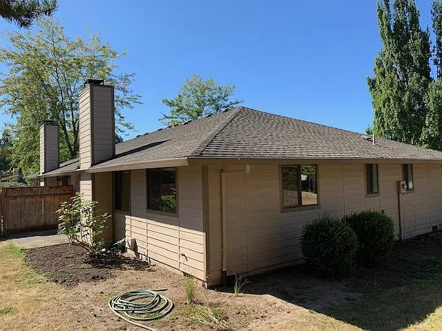 10800 SW Garden Park Pl — Photo 3