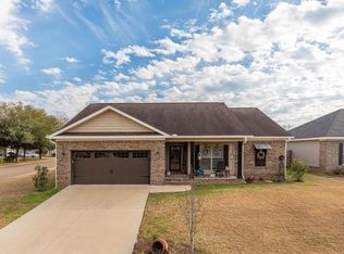 101 Gradic Ln, Dothan, AL 36301