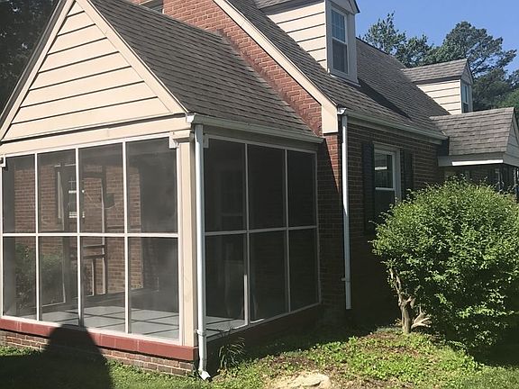 3rd image of 2421 Wedgewood Ave