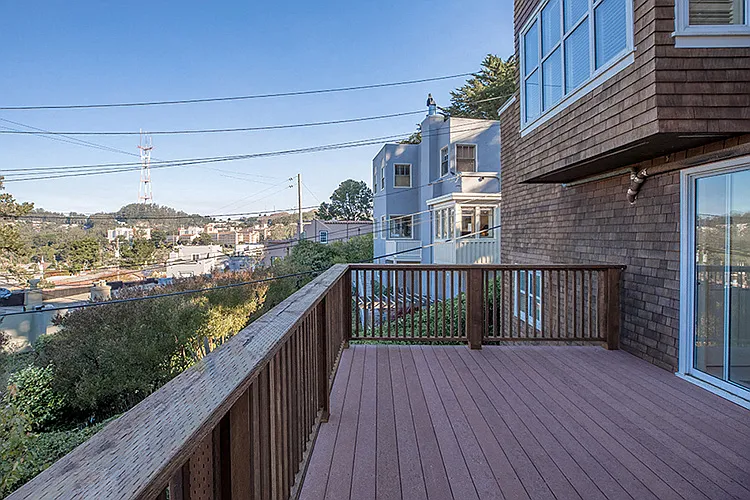10 Edgehill Way — Photo 13
