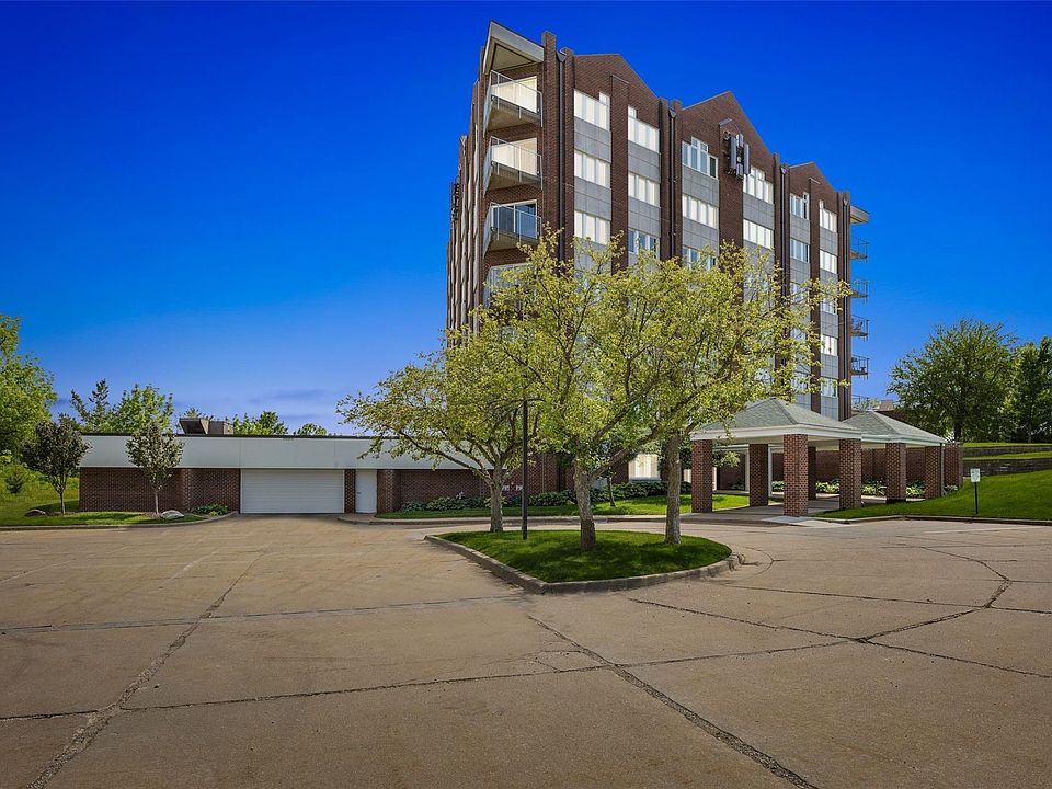 1st image of 111 Cottage Grove Ave SE APT 401