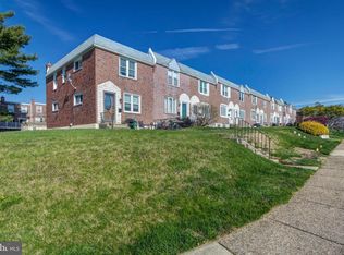 700 Surrey Ln, Glenolden, PA 19036