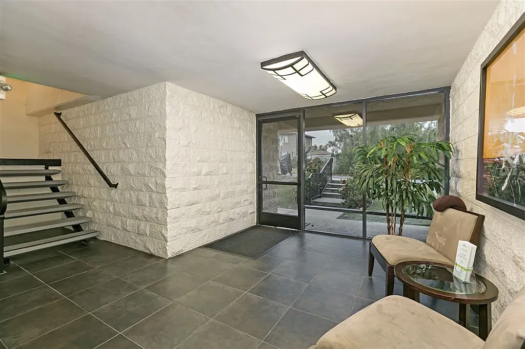 1 bed, 775 sqft, $2,650 — Photo 2