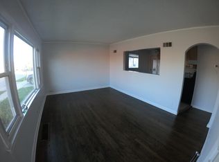 9101 S Menard Ave, Oak Lawn, IL 60453