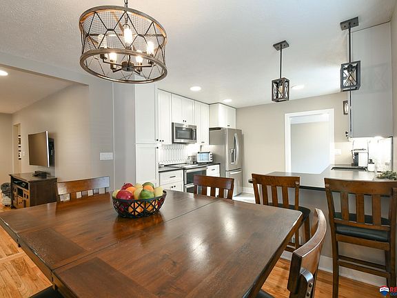 4th image of 1044 N 51st St