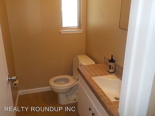 1/2 bath