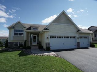 9408 Dunes Ln S, Cottage Grove, MN 55016