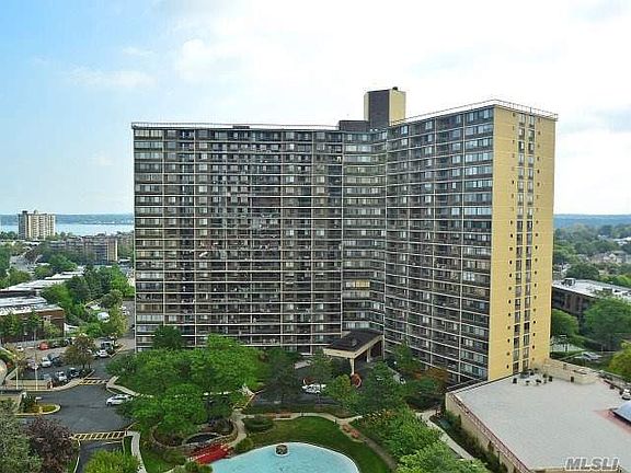 2nd image of 2 Bay Club Dr APT 10E