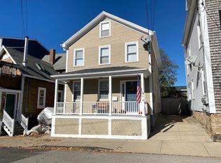 14 Lee Ave, Newport, RI 02840