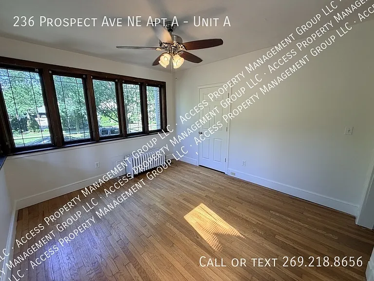 236 Prospect Ave NE #A — Photo 16