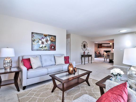 2nd image of 943 Camellia Way