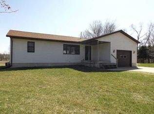 407 Sherbon Ln, Walker, IA 52352