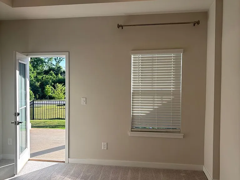 717 Hazel Way — Photo 10